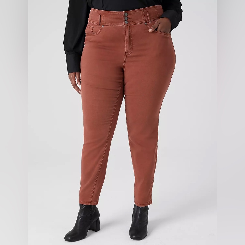 NWT Brown Ultra High-Rise Jegging (26), Lane Bryant